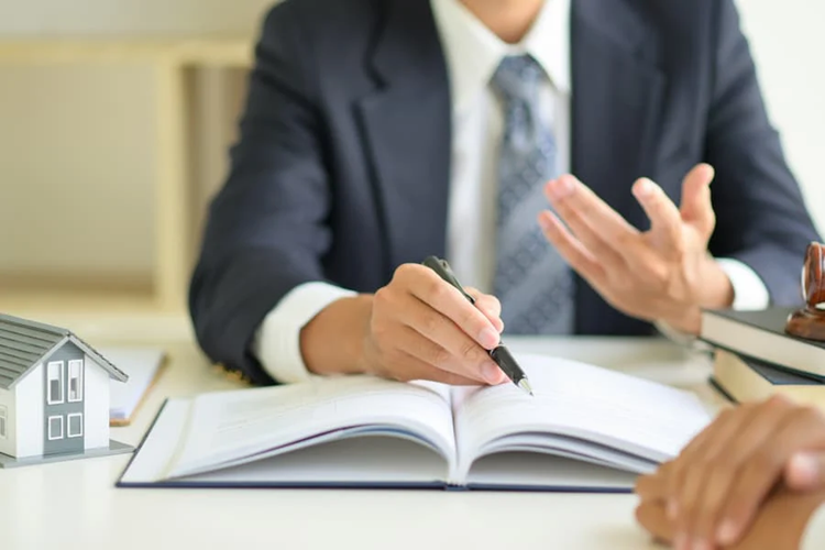 How Adelaide Conveyancer Helps Streamline Your Property Deal